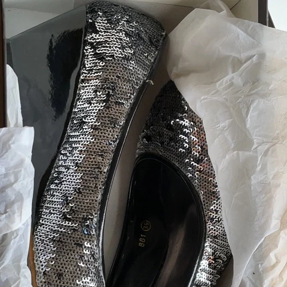Silver and Black Sequin Glittery Heels - Picture 6 of 7